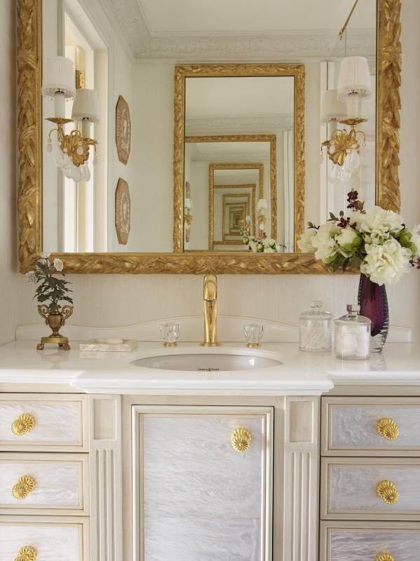 Bathrooms - Interior Design Photo Gallery - Timothy Corrigan